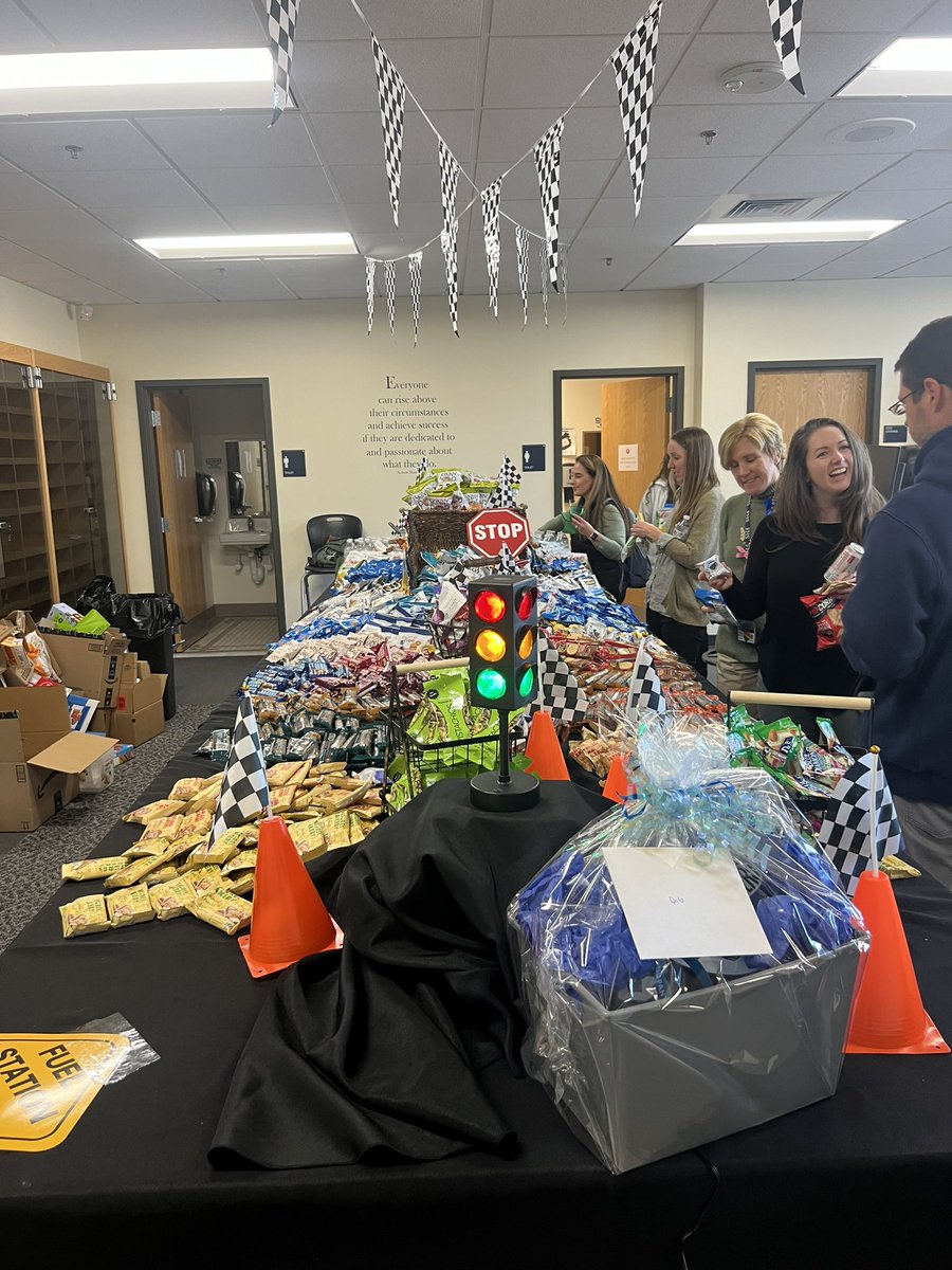 Teachers are ⚡️FUELING UP ⚡️thanks to our generous PCC. We are grateful 🤗