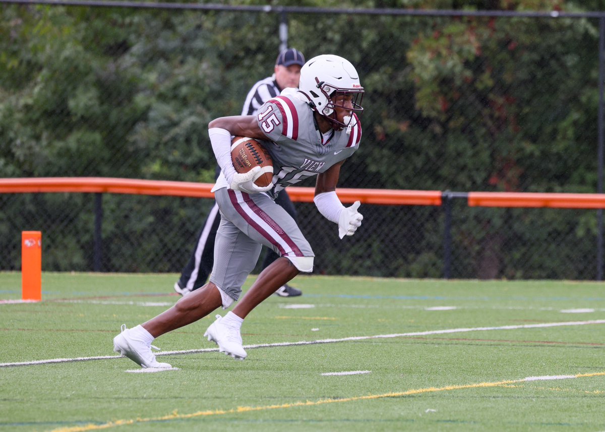 LOCKDOWN 🔒🔒🔒 Congratulations to Junior Chris Gordon on being named Second Team All-District Defensive Back! #TnT #ViewPride #CG15