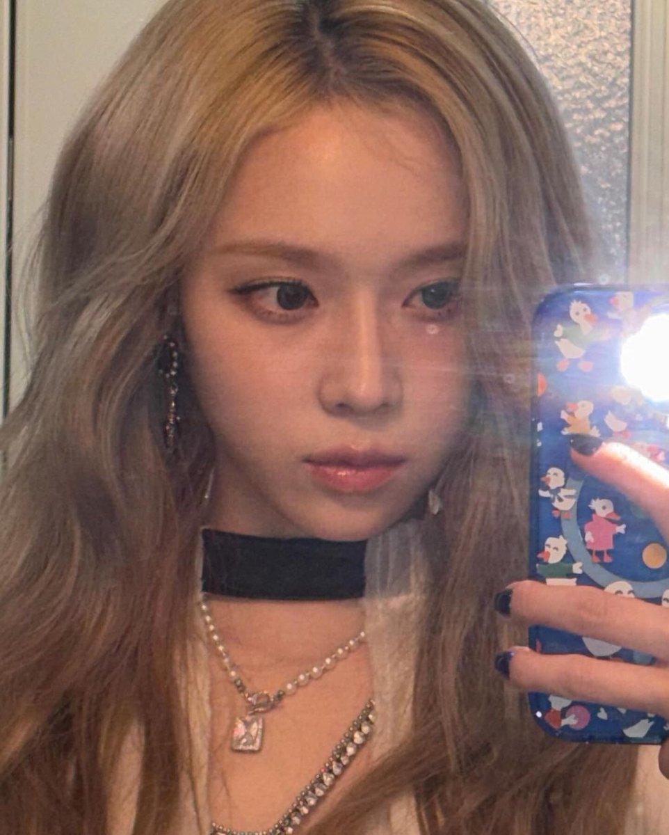 gowroll's tweet image. twins ૮꒰ ˶• ༝ •˶꒱ა ♡