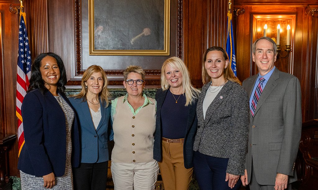 Please extend a warm welcome to our new Senators-Elect! On Tuesday they attended their first caucus. 

The last time the Senate Democrats began the legislative session with at least 6 new members was in 1975.