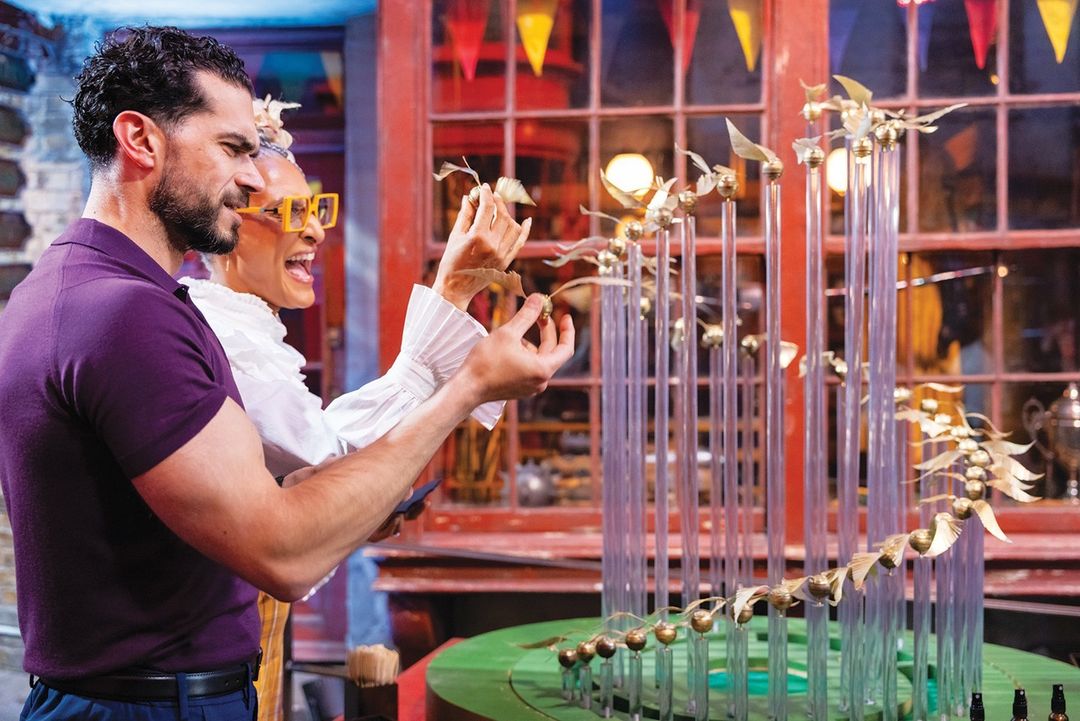 Accio 🪄 Wizards of Baking

#WizardsOfBaking combined the expertise of 18 bakers, with the magical world of Harry Potter when filming across #WBSLeavesden and <a href="/wbtourlondon/">Warner Bros. Studio Tour London</a>. The series premieres in the USA tonight via @foodnetwork!

Out in the UK on 17 December via <a href="/PrimeVideo/">Prime Video</a> 🧁