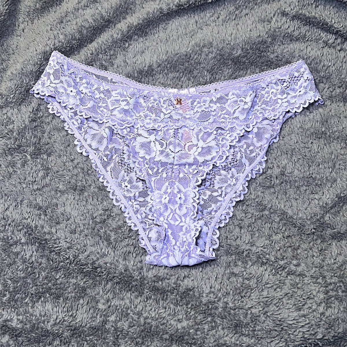 misslucieluxx's tweet photo. Who wants this gorge lace pair? Lilac is my favourite colour so I’ll definitely enjoy wearing these 😍 
#usedknickers #usedpanties #panties #knickers #usedunderwear https://t.co/sswqDph4aP