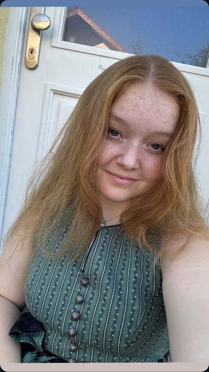 Lana Delina (@lanadelina102) on Twitter photo 