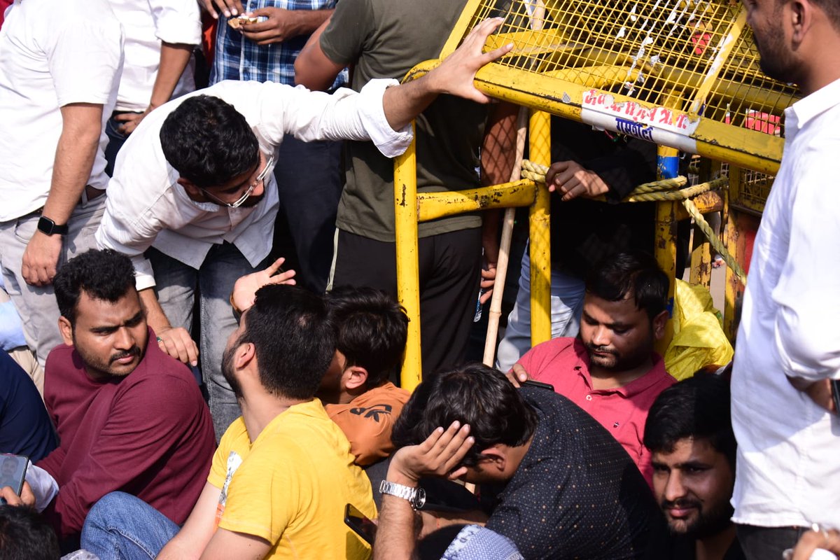 AISA_tweets's tweet photo. The "One Day, One Shift" exam policy was implemented.

We will fight, we will win!

#upsc #notonormalisation #onedayoneshift #publicservicecomission https://t.co/HGerDJE8C1