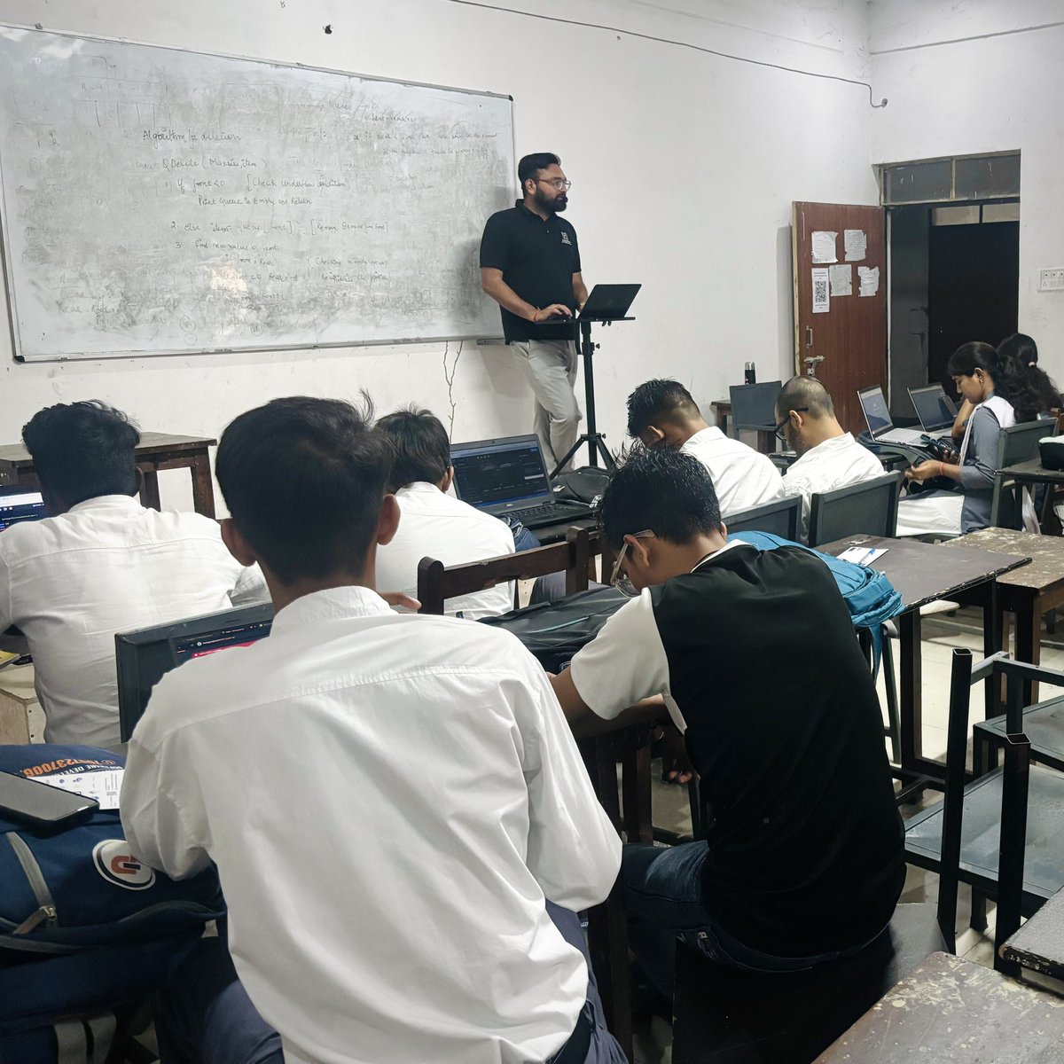 HindtechLucknow's tweet photo. On Children’s Day, we don’t just celebrate, we empower!
At Hindtech, every day sparks curiosity & creativity. Together, let’s shape tomorrow’s leaders today! 🌱💡
#ChachaNehru #GalaMontes #hindtech #lucknow #childrensday #Maynata #skilldevelopment #ppnaravit #coding #learn #ai https://t.co/MRmWLPgUH3