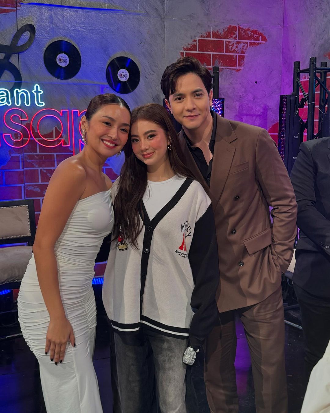 Pilipino Star Ngayon Digital on X: "FYANG WITH KATHDEN 😍 Pinoy Big Brother Gen 11 Big Winner na si Sofia “Fyang” Smith, nag-post sa Instagram ng isang photo kasama ang aktres na
