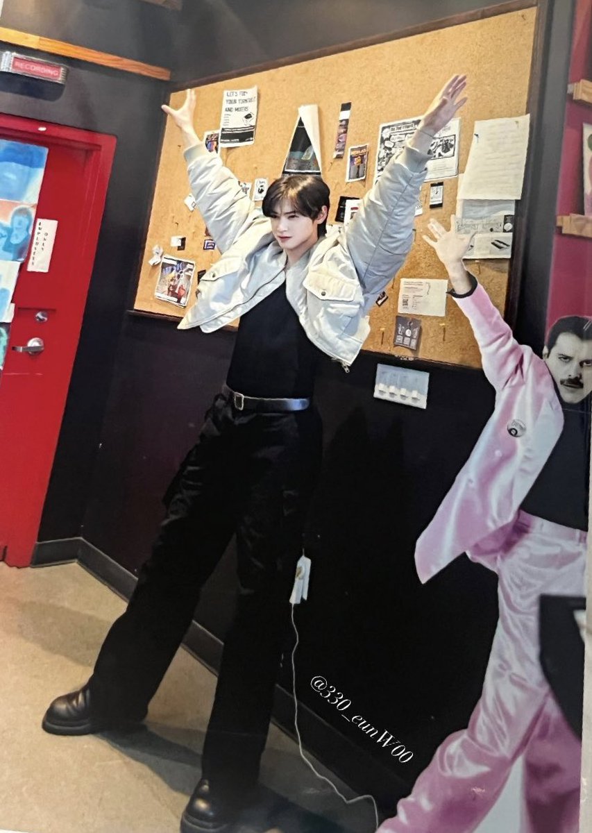 cew_33097's tweet photo. อึนอูซนมากชอบเลียนแบบอะไรแบบนี้อะ 555555555555555555 https://t.co/RP7AOCooP2
