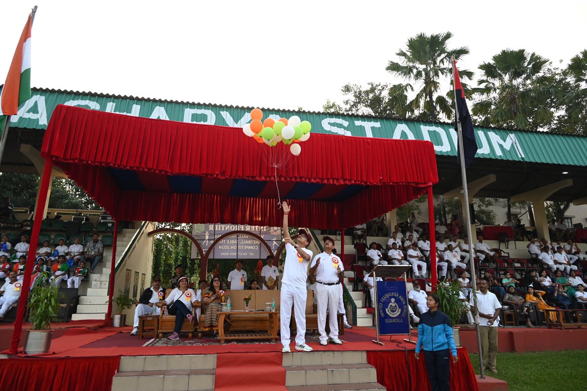 BSFNBFTR's tweet image. Sh Soorya Kant Sharma, IG, esteemed Chief Guest, inaugurated the Inter-Frontier Volleyball, Handball, Basketball &amp;amp; TT Competitions 2024 at Dronacharya Stadium, Kadamtala! Thrilling matches await as @BSFNBFTR hosts this mega sports event from 14-17 Nov 24. #BSF #SportsForUnity