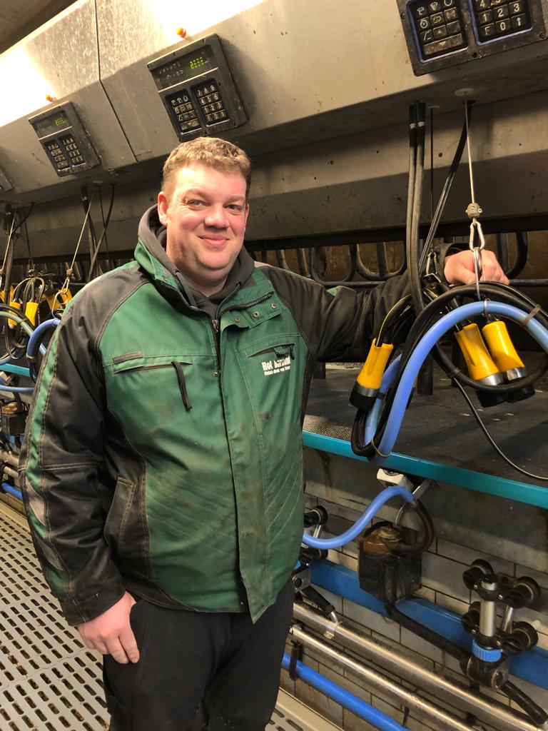 Alexander Weber from Schnee-Eifel Hof and Thomas Andresen from Hof Barslund join us at <a href="/EuroTier/">EuroTier</a>. A unique opportunity to hear first-hand farmer experience that could benefit you and your herd. Visit ADF on stand A09, hall 13 or watch live on YouTube. youtube.com/@ADFmilking/st…