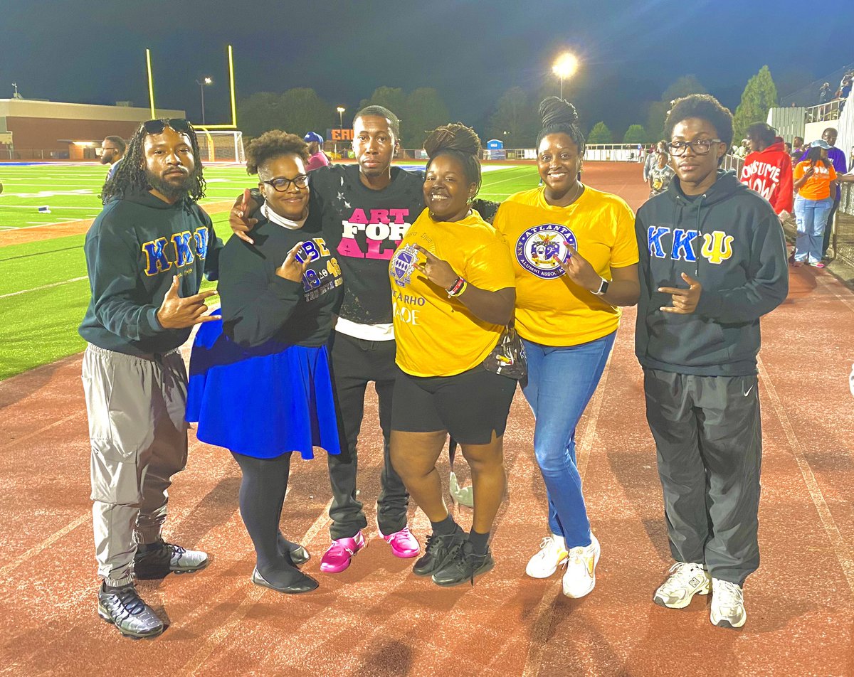AAAKKYTBS's tweet photo. ✨Saturday, November 9, 2024 ✨
Members of AAA had the privilege to partner with fellow members of THE BOND (Delta Iota,, Chapter of ΚΚΨ, Delta Theta Chapter of ΤΒΣ &amp; Shout out to Zeta Mu chapter of ΤΒΣ 🫶🏾) in serving the 2024 D DUB Grand Finale Music Invitational 🎶 https://t.co/uqzyZ4JcHf