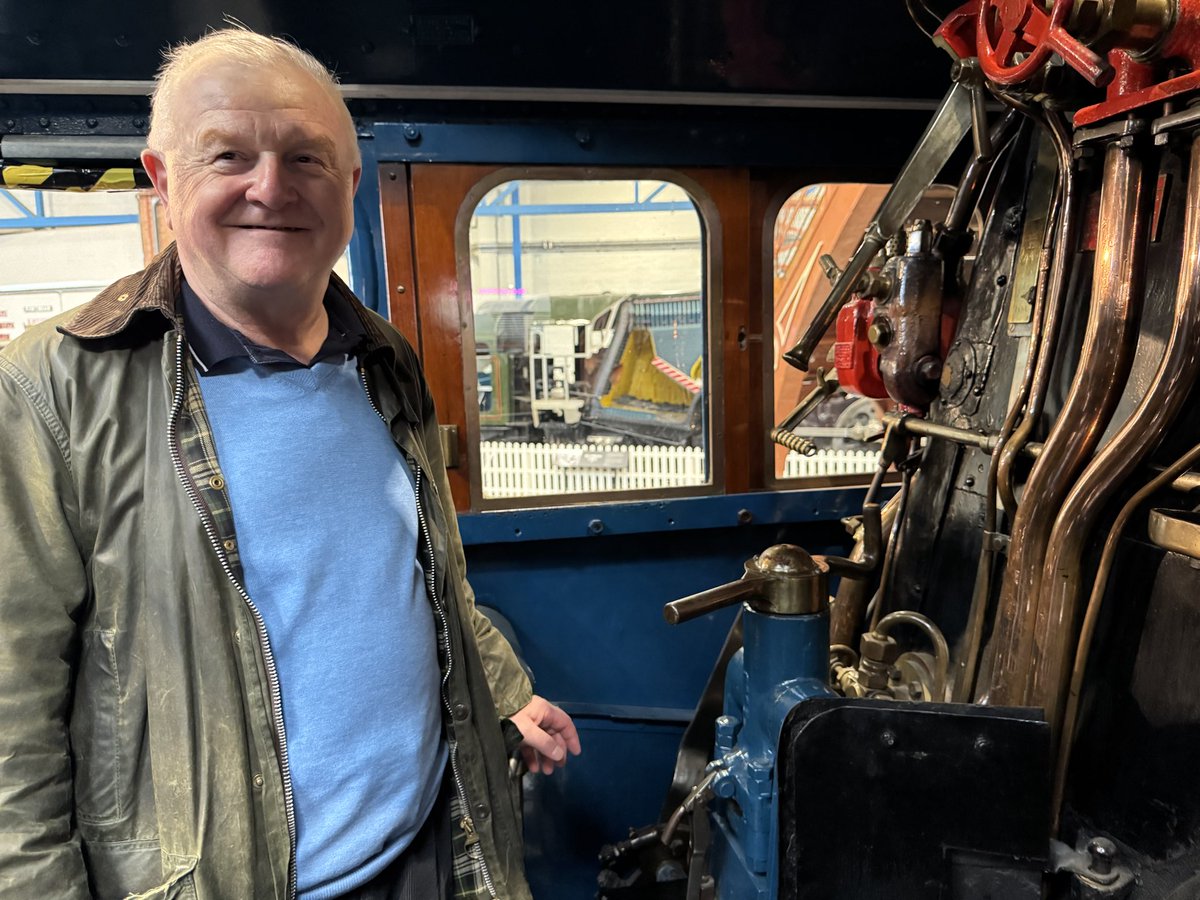 nigelvause's tweet photo. Sunday I was a pilot on Concorde, today I’m a train driver on Mallard. Having a brilliant week on the #NorthernHighlights tour https://t.co/Leq7eEWqhl