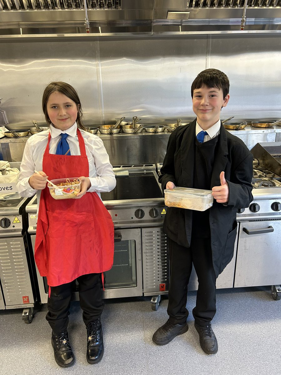S2 enjoyed their spaghetti bolognese, with most tubs being empty by the end of the lesson! 🍝 well done everyone 🤩