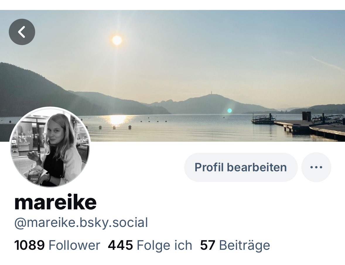 i feel increasingly ambivalent about remaining on this platform, so i’m slowly trying to make a change… please find me on 🟦 ☁️ (and reach out if i haven‘t found you there yet!) 🙏