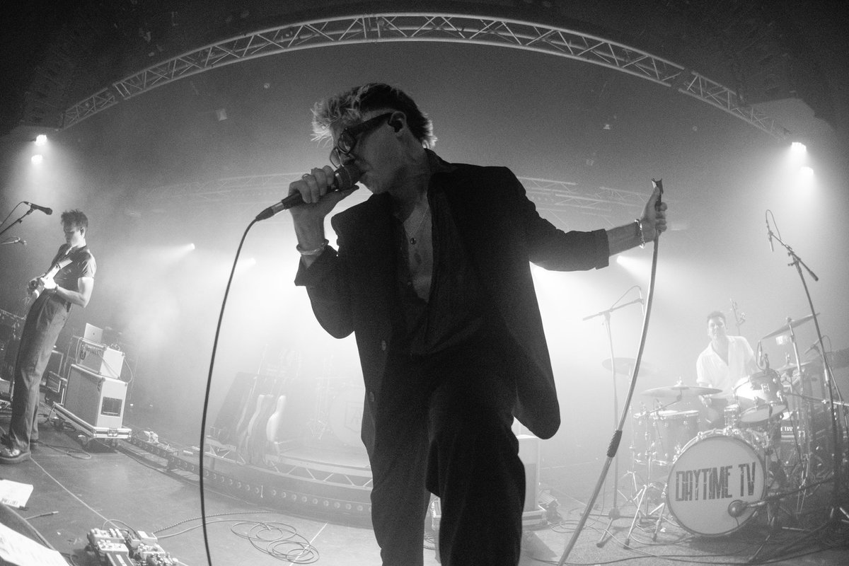 DTTVOfficial's tweet photo. London tonight, let’s get ittttt!! 💥💥 Last few shows have been solid 10s. Big love to all the new faces and to the heroes that are @twinatlantic for having us 🖤x https://t.co/NkdkdhzMEr