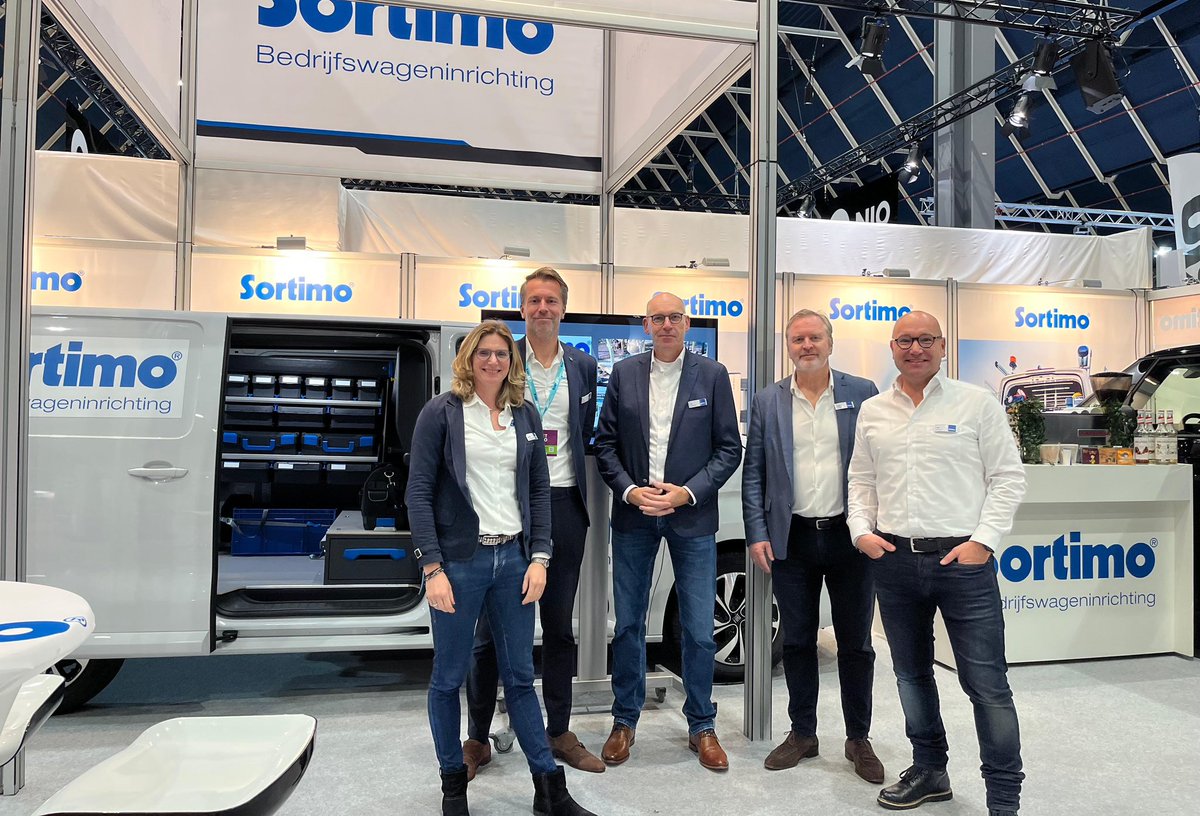 Vandaag is de tweede en laatste dag van de Fleet Expo 2024.
 
Geen enkel bedrijf is hetzelfde, en wij begrijpen dat. Daarom bieden wij op maat gemaakte bedrijfswageninrichtingen die volledig ontworpen zijn naar de behoeften van jouw organisatie. Wij vertellen je er graag over!