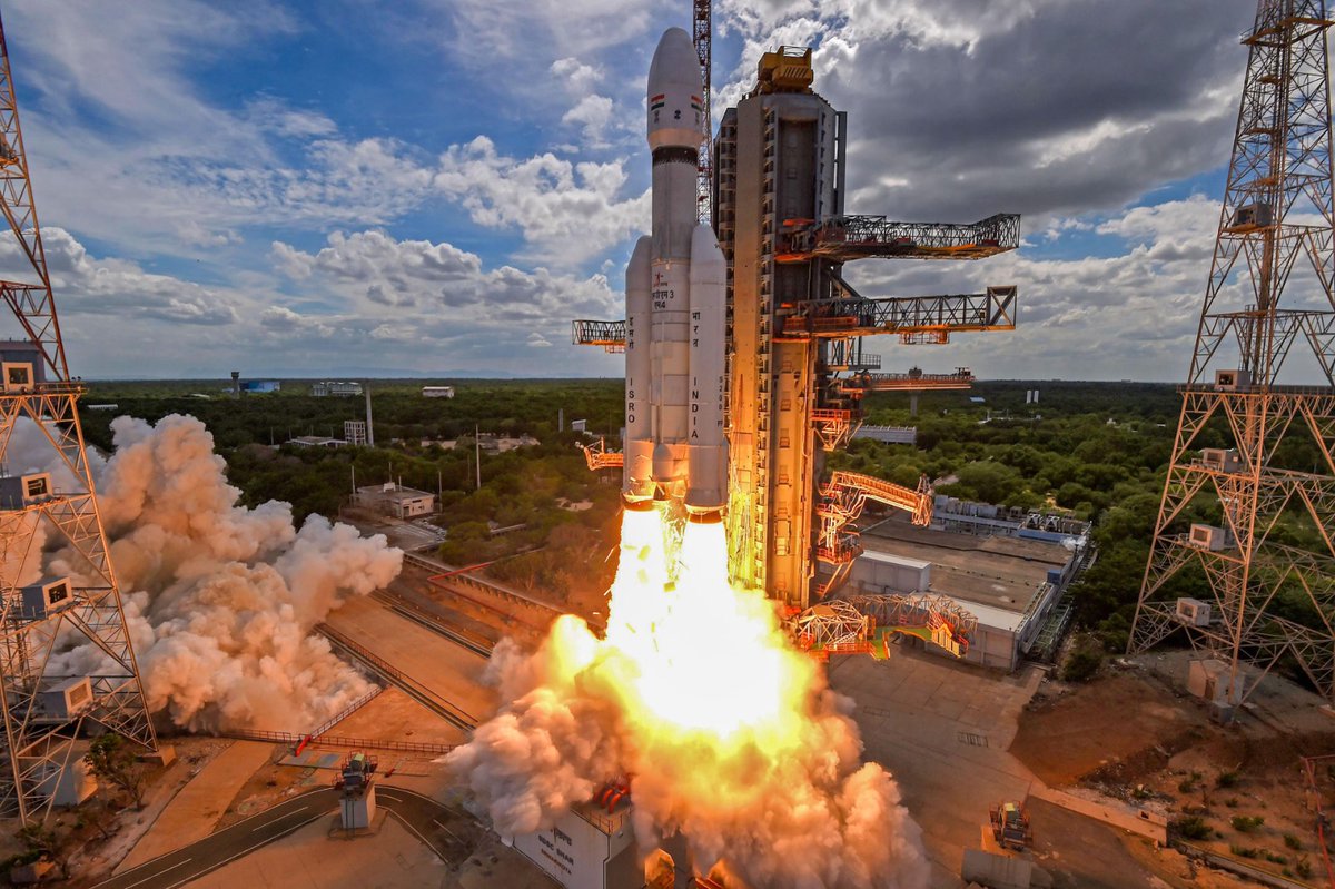 TheGeostrata's tweet image. India's Space Program: A New Era of Exploration and Global Collaboration
India’s #spaceprogram, led by the Indian Space Research Organisation (@isro), is making groundbreaking #advances in space #exploration and setting global #standards.