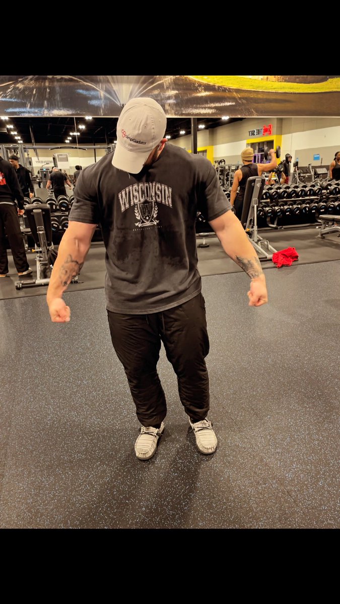 DangJerm's tweet image. 235lbs. 

Going to really harden up and see what happens.