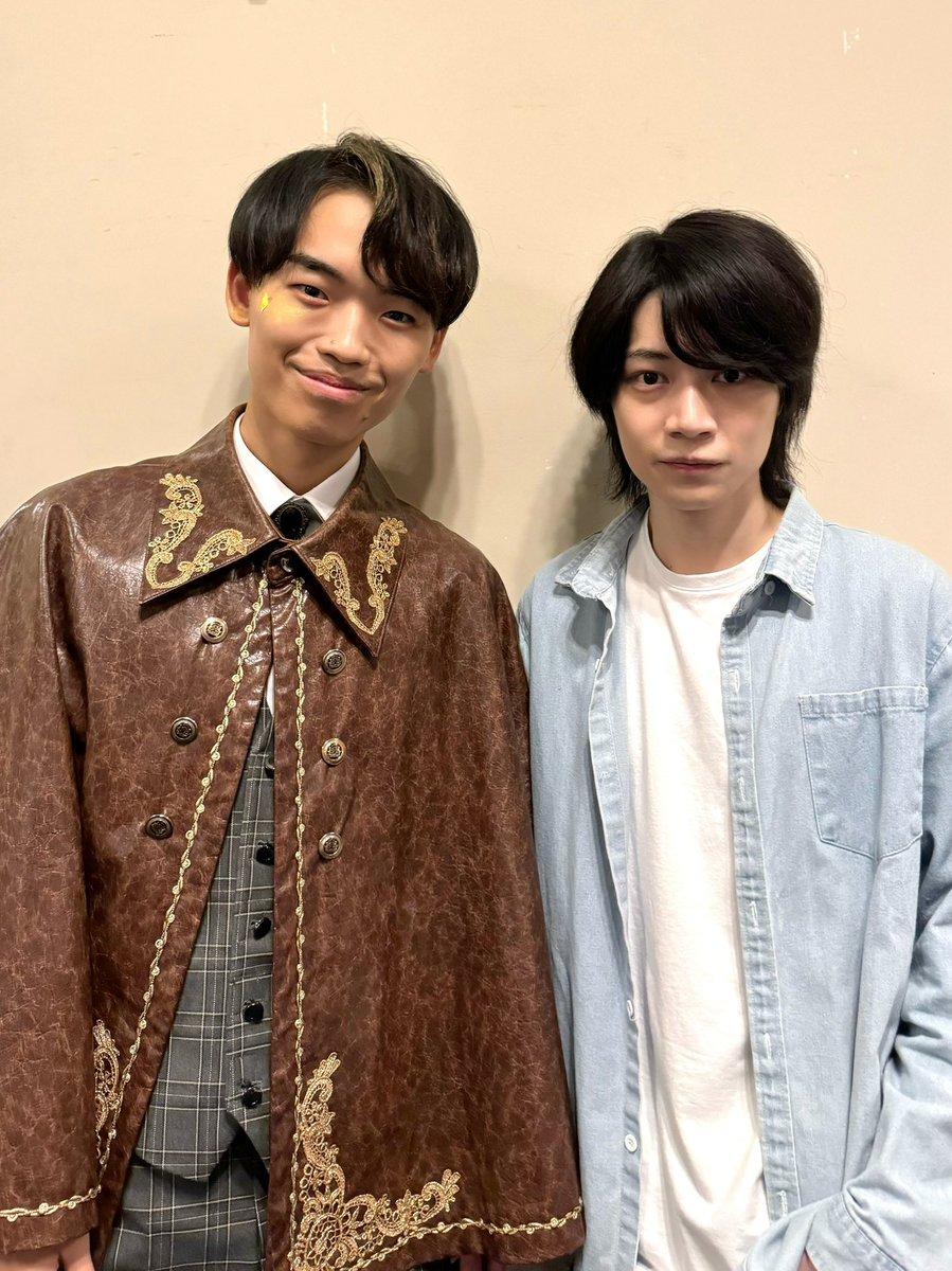 【 🎪Theater 】

#今野大輝 #中村浩大 が出演する
ミュージカル「OZ」が
本日初日を迎えました💚🤖🩷
最後までよろしくお願いします✨

優しい世界をお楽しみください☺️🙂

#ミュージカルOZ
#7MEN侍 #SpeciaL