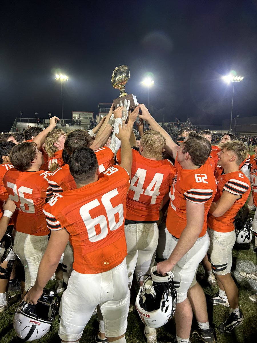 Proud of the GRIT this team has displayed all year long! District 13-3A Champions, 9-1 Record and start the playoffs tomorrow night. <a href="/coplin_rj/">RJ Coplin</a> this is your last ride, make the most of it! #StingEmJackets