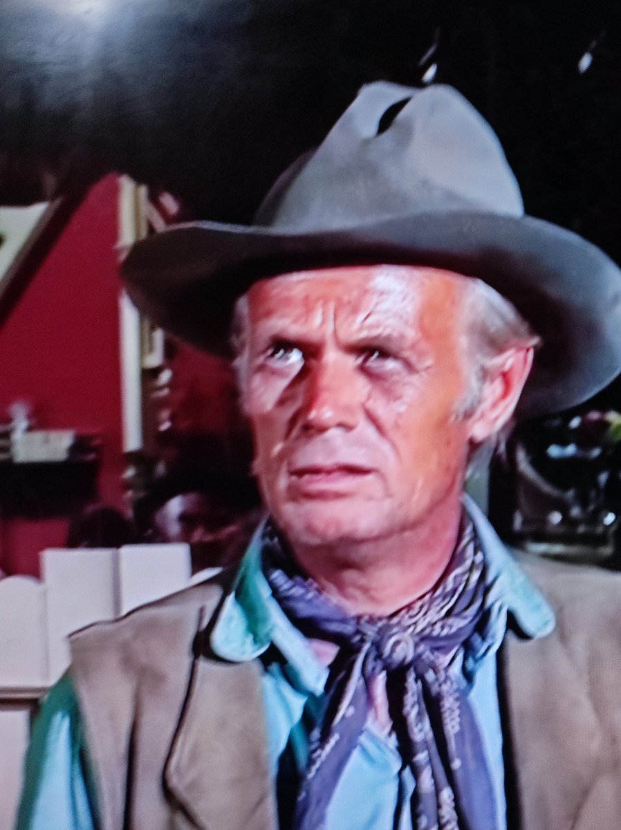 juanborrelli's tweet photo. Film : Pueblo sin ley. 1969. Un astro del séptimo arte. ¿De quién se trata? https://t.co/aWWppuHJtg