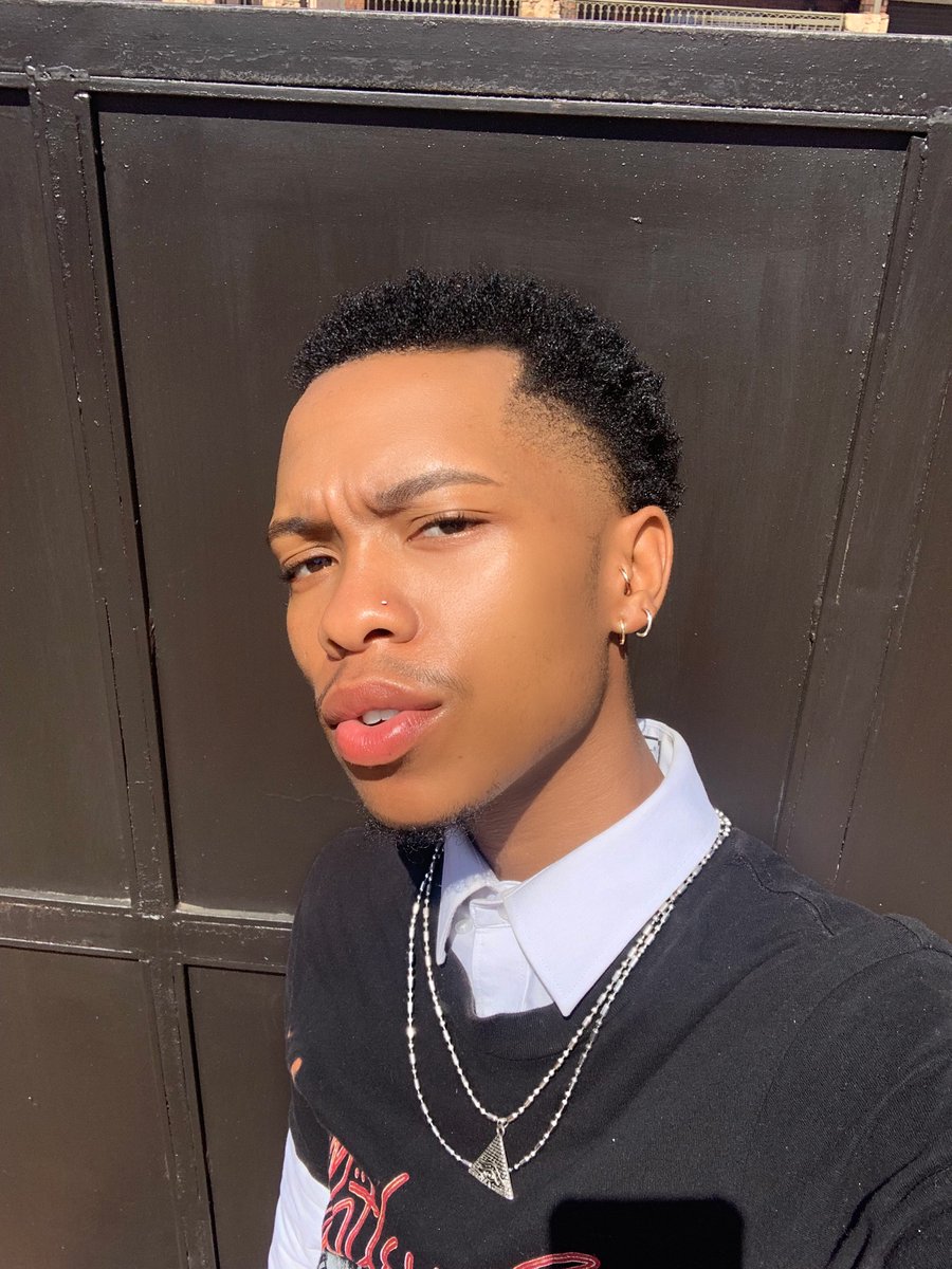 Cameron_mpumi's tweet photo. The sun was happy to see me https://t.co/NSUum0EAX4