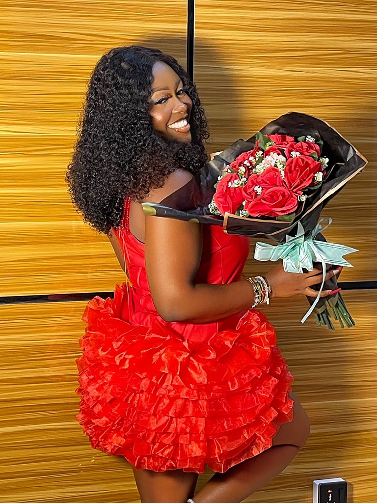 cutecee321's tweet photo. + 1 🥳🥳🥳🎊🎊
Here’s to dreaming big, laughing harder, and loving deeper in the year ahead. I am grateful for the journey so far and excited for what’s to come.
Cheers to me—my heart, my strength, and my beautiful soul.
Happy Birthday to Me 🎂🎊😍❤️ https://t.co/0nzByNj0x7