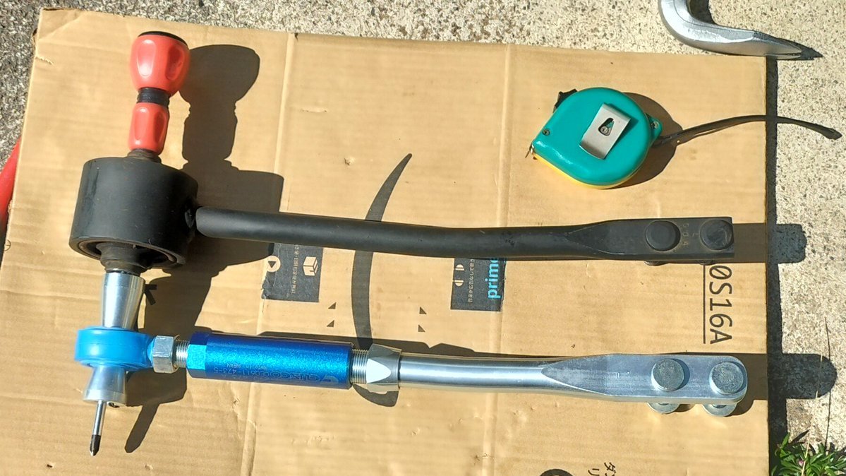 atsumori163's tweet image. 10月に交換したテンションロッド
純正からCUSCO へ変更
交換から約100km 走ったが
ハンドルが軽くなったことが一番大きい 変化 😀
あとは 特に大きな違いはないような…
ロックナットが2つあるが両方とも締めにくい！
#WGNC34