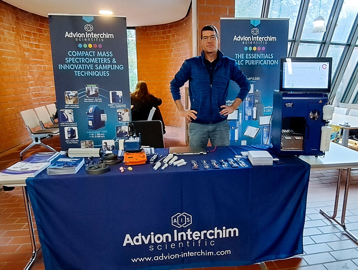 InterchimAdvion's tweet image. Moritz Bitzhenner is at Chemistry Day on Wechloy campus, Carl von Ossietzky University, Oldenburg 🇩🇪.
He&apos;s showcasing our consumables, instruments, and @Radleys products!

#ChemistryDay #Oldenburg #ScienceEvent #AdvionInterchim