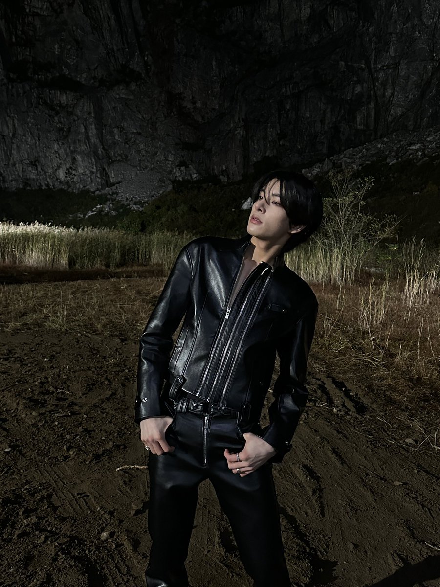 enhypenweverse's tweet image. [ #제이크&apos;s Post ] 241114

#JAKE: See you tomorrow ENGENEs~~~❤️

@ENHYPEN_members @ENHYPEN #ENHYPEN #엔하이픈