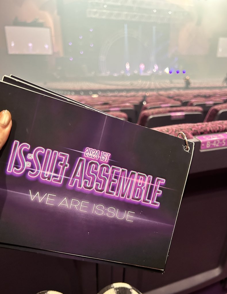 "2024 1ST IS:SUE ASSEMBLE"
全ての公演が終了しました🎤
パシフィコ横浜をいっぱいにしたREBORNの皆様とIS:SUEによる『集会』

同じ力でギュッと引っ張って大きく美しい蝶々結びを作り上げた２日間🎀
立ち会えた事に心より感謝します🥹🩷

#MC #ISSUE_ASSEMBLE
#ISSUE #イッシュ
#1ST_ISSUE_ASSEMBLE