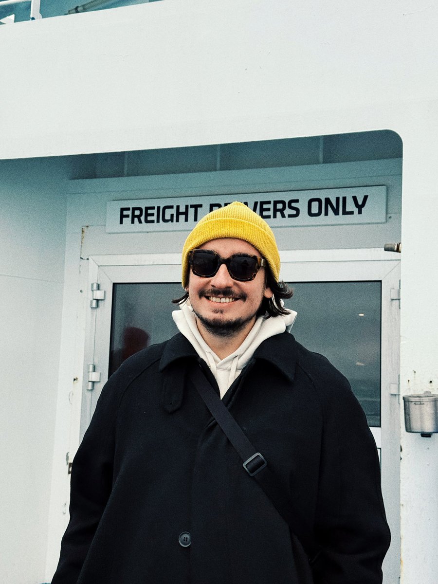 C’est pas trop un immense bg en vrai ?

📸 <a href="/jpeultier/">Julien Peultier</a> évidemment