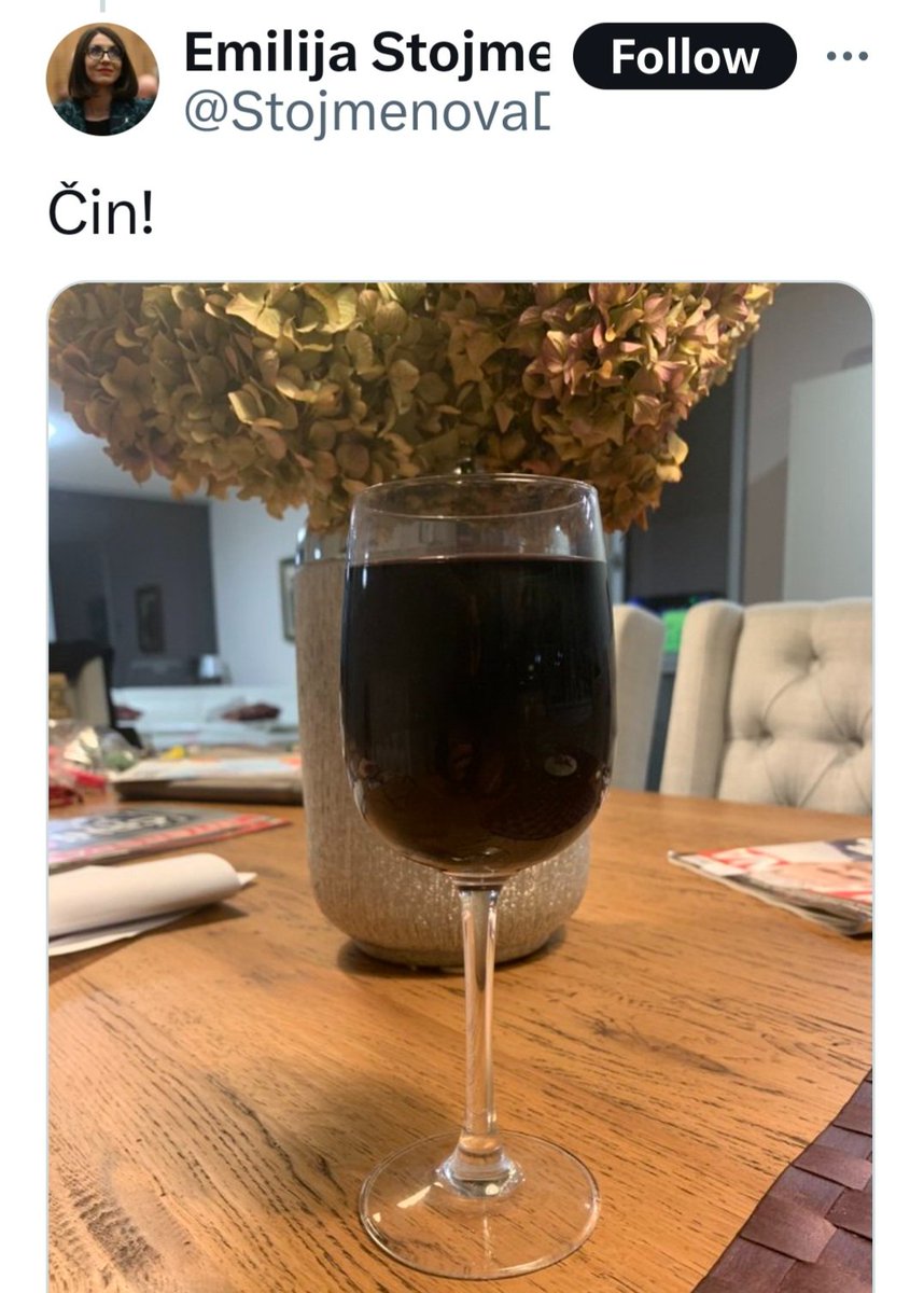stevilka2's tweet image. #realslonews 
alkohol ti da kriiilaaaa... ga Stojimenova rada 'cuka'?
#coctails