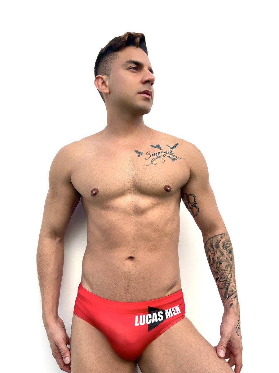 <a href="/LucasEnt/">Lucas Entertainment</a>  <a href="/MichaelLucasNYC/">Michael Lucas 🇮🇱 🇺🇸</a>