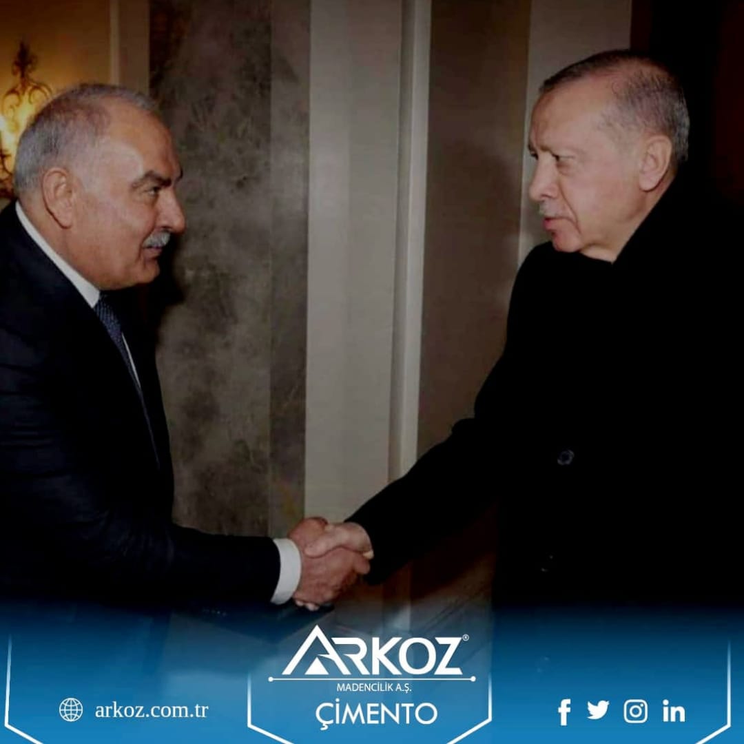 agricimento's tweet photo. Azerbaycan'ın ev sahipliğinde gerçekleştirilen Cop-29 etkinliğine katılan yönetim kurulu başkanımız sayın Emin Uçar, cumhurbaşkanımızla faaliyetlerimiz hakkında bilgi alışverişinde bulundular.
#arkoz #arkozmadencilik #turkiye #azerbaycan #cumhurbaşkanı https://t.co/lAl0GEWWx3