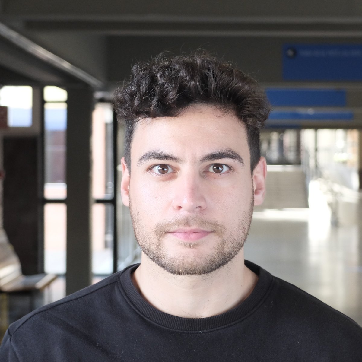 ubeconomics's tweet photo. 📢#JobMarketPaper by @Theo_Saroglou:

📑 "High Hopes or Hard Truths? Expectations, Merit Beliefs, and Redistribution Preferences"
🗣️ People who believe in meritocracy usually support less redistribution, and high earners often feel they deserve their income 🧵👇🏼 https://t.co/yuI88zomO4