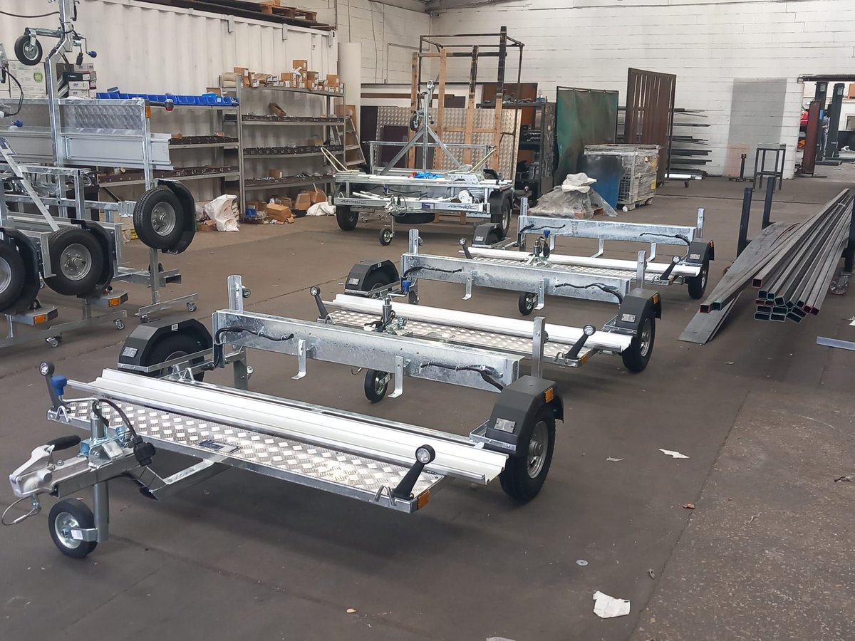 Camping_Direct's tweet photo. Armitage Trailer & Towbar Specialists provide an extensive selection of trailers and also offer bespoke manufacturing services to meet unique requirements.
https://t.co/J3wDdjdWf8
#TrailerSales #BespokeTrailers #QualityAssured #Professional #FriendlyTeam #Fishergate #Ferrybridge https://t.co/Lvix41V2su