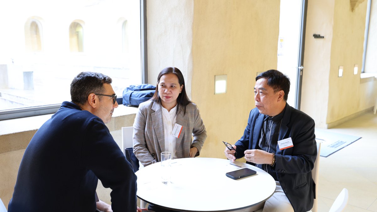 e_MFP's tweet photo. Day 2 of European Microfinance Week 2024! 🎤🤝 Stay connected for a unique behind-the-scenes look with in-depth interviews from speakers, attendees, and the amazing team making it all happen ! 

#EMW2024 #MicrofinanceWeek https://t.co/W2JANGYNOR