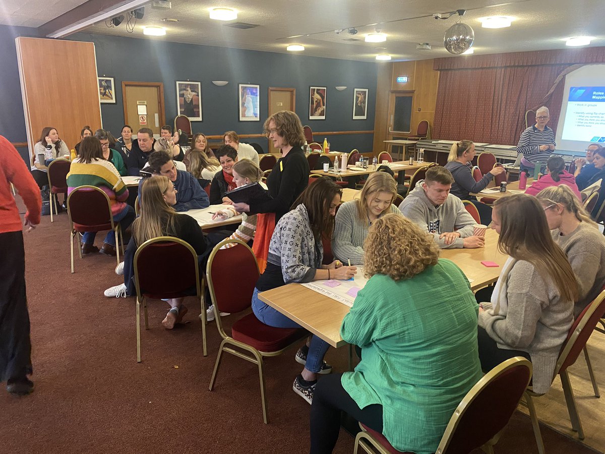 YS_AHPs's tweet photo. Today, AHP support workers are coming together to talk all things competency, knowledge and skills. The atmosphere is uplifting, new professional relationships are forming and it’s a great to see so many empowered to share their experiences and make change. @YSTeachingNHS https://t.co/NPFMLu60Po