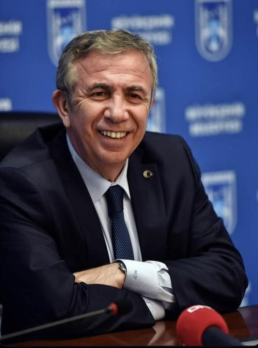 alisansatilmis1's tweet photo. Mansur Yavaş hiç kimseyle
kıyaslanmayacak teveccühe
mazhar bir belediye başkanıdır
En büyük eşitsizlik eşit 
olmayanlara eşit davranmaktır.
Arsız hırsız yolsuz gudubetlerle
kıyas yaparak seviye düşüklüğüne
malzeme olmayın
Mansur Yavaş Şık Duruşun
Güven İstikbalidir. https://t.co/mvMuzKKx2z