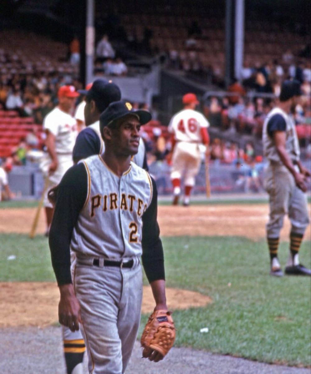 Great shot of Roberto Clemente