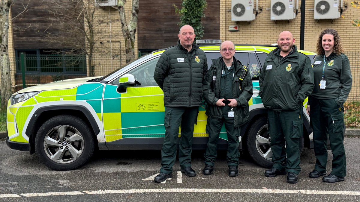 We've launched a new initiative to help people in a mental health crisis. Our mental health response vehicle provides specialist assessment, care and support for people with a mental health emergency who call 999 and require a face-to-face response. 🔗 tinyurl.com/vdmk66y3