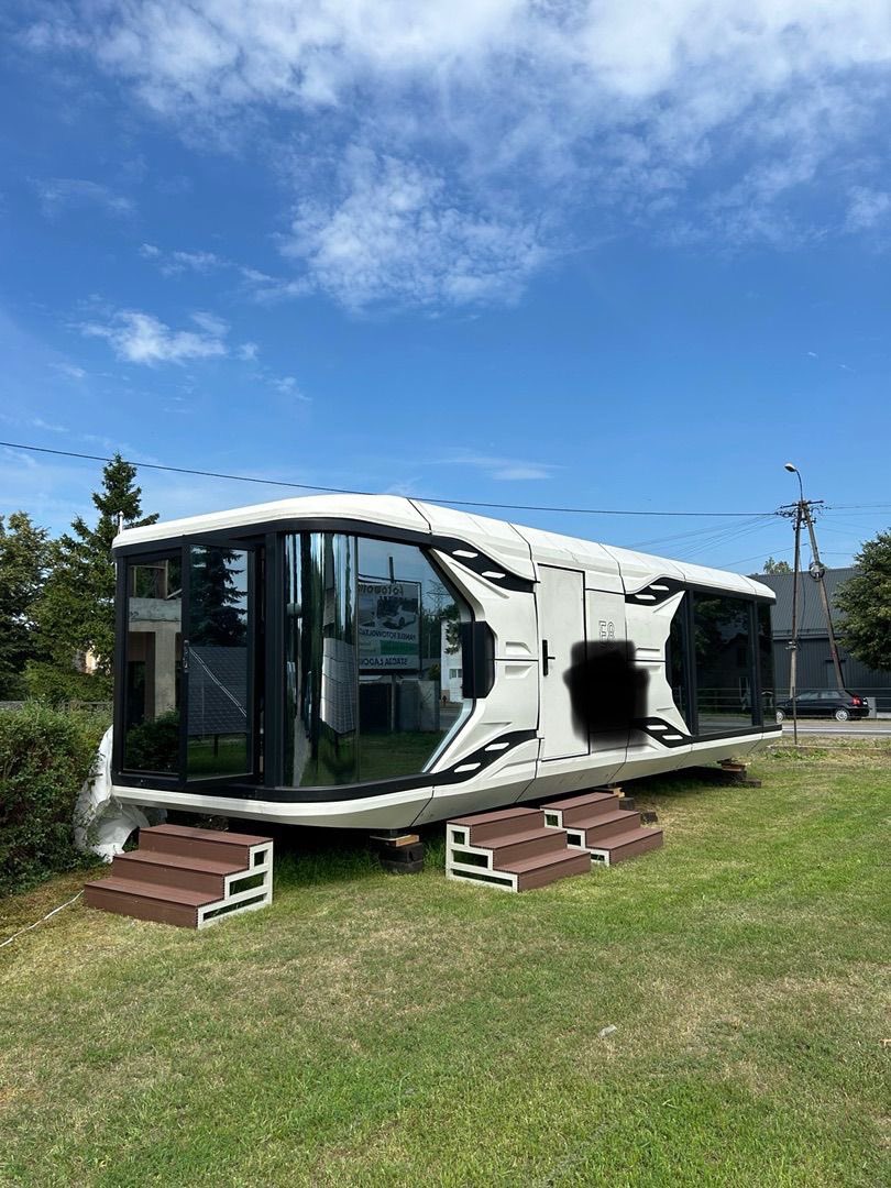 RakshitSomani's tweet photo. ✨Here is a sneak peak of what we will be trying to bring to the Indian shores soon - "THE CAPSULE HOUSE" the one of a kind ! 

🔥Excited for trying something which even as a journey has been like a landmark. 

✅ Designing done
✅ Execution done

❇️ The first sample one should hopefully come in 2024 , still figuring out all the import nuances . 

⭐️More details will post  once we are done with the last phase!

#ccgeek