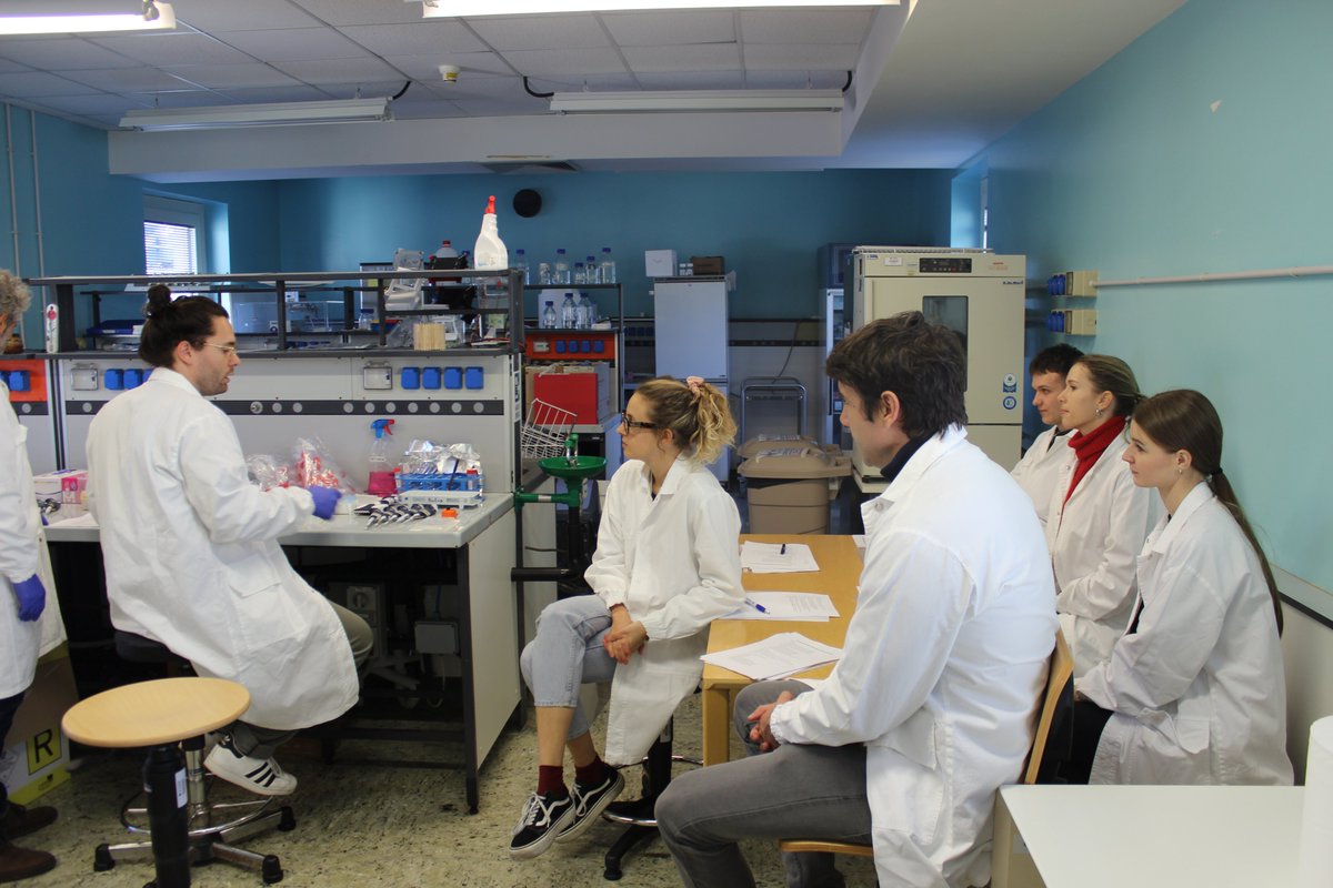Researchers from the Cardiovascular Biology lab held a day of training on the use of flow #cytofluorimetry and cell sorting for the characterisation of adipose tissue #cells to colleagues from Slovenian partner, #Interreg #coherence project, GaiaCell.
🇮🇹 ita-slo.eu/it/mediagaller…