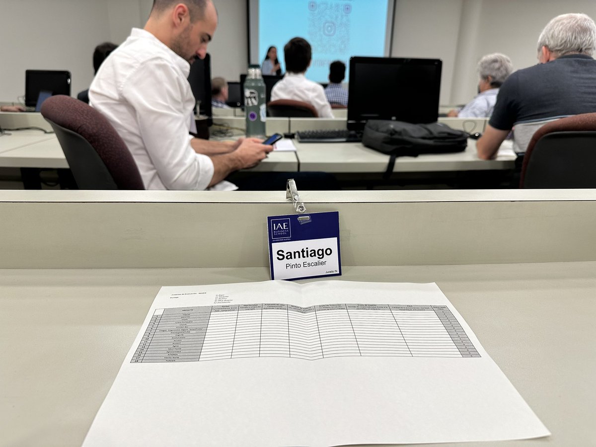 Final de <a href="/EmprendeIAE/">EmprendeIAE</a> #naves. Cada día más federal, trayendo proyectos desde los 4 puntos cardinales. #ArgentinaEmprende Gracias <a href="/SilviaTorresC/">SilviaTorresCarbonel</a> 🚀