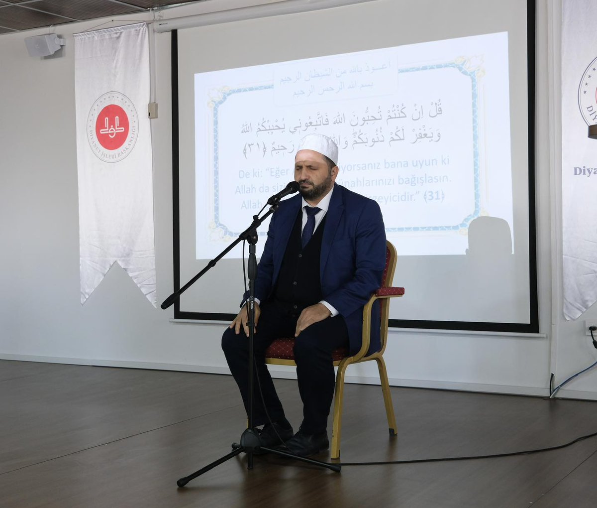 diihtisas's tweet photo. Akademi Merkezimiz Selahaddin-i Eyyubi seminer salonunda “Günümüzde Hadis Tartışmaları” Konulu konferans düzenlendi.
Din İşleri Yüksek Kurulu Üyesi Prof. Dr. Enbiya Yıldırım tarafından “Günümüzde Hadis Tartışmaları” konulu konferans verildi.
https://t.co/HRrrv0qrF6 https://t.co/xmTQsDPQKY