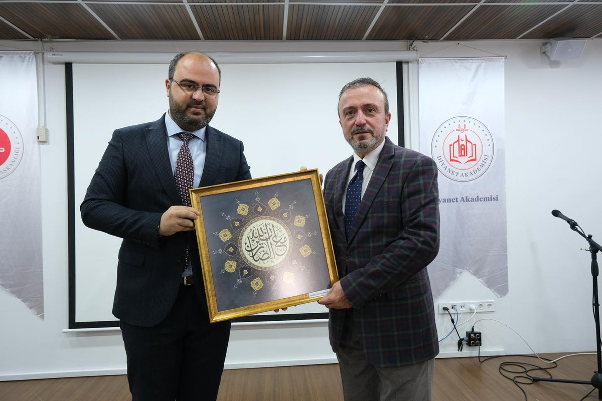 diihtisas's tweet photo. Akademi Merkezimiz Selahaddin-i Eyyubi seminer salonunda “Günümüzde Hadis Tartışmaları” Konulu konferans düzenlendi.
Din İşleri Yüksek Kurulu Üyesi Prof. Dr. Enbiya Yıldırım tarafından “Günümüzde Hadis Tartışmaları” konulu konferans verildi.
https://t.co/HRrrv0qrF6 https://t.co/xmTQsDPQKY