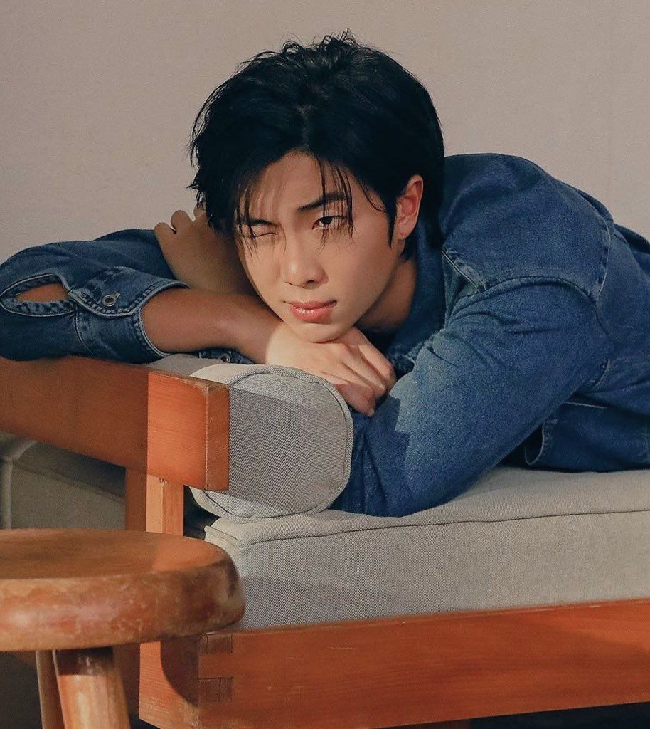 btspicstwt_'s tweet photo. RT + REPLY + REPOST

I vote for #rm at #2024MAMAVOTE https://t.co/P4e5Vc6Q60