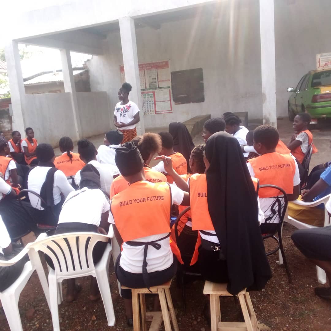Banafoundug's tweet photo. Bana Foundation igniting the power in girls by teaching them the skills to thrive and believe in their ability to be unstoppable
#girlempowermentprogram #SDGs #TVET #namutumbadistrict #jobcreation
@undpuganda @JicaUganda @BracugandaI https://t.co/zmZUagxPVC