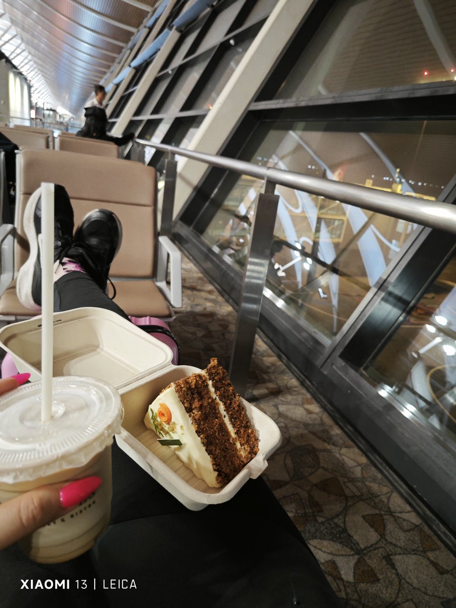 Los veo en un ratito gurises, jajajaja

Mentira, voy por trabajo y tengo 10 reuniones por día 🤣

Pero... Capaz... Una noche si me consiguen tambores vamos juntos 😎