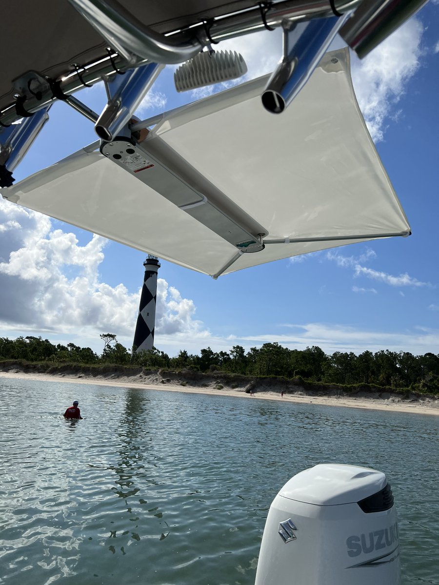 taco_marine's tweet photo. Sunny days on the water just got better with ShadeFin!
#tacomarine #shadefin #sunny #sunprotection #lighthouse #boatshade https://t.co/AvDZWqSJjf